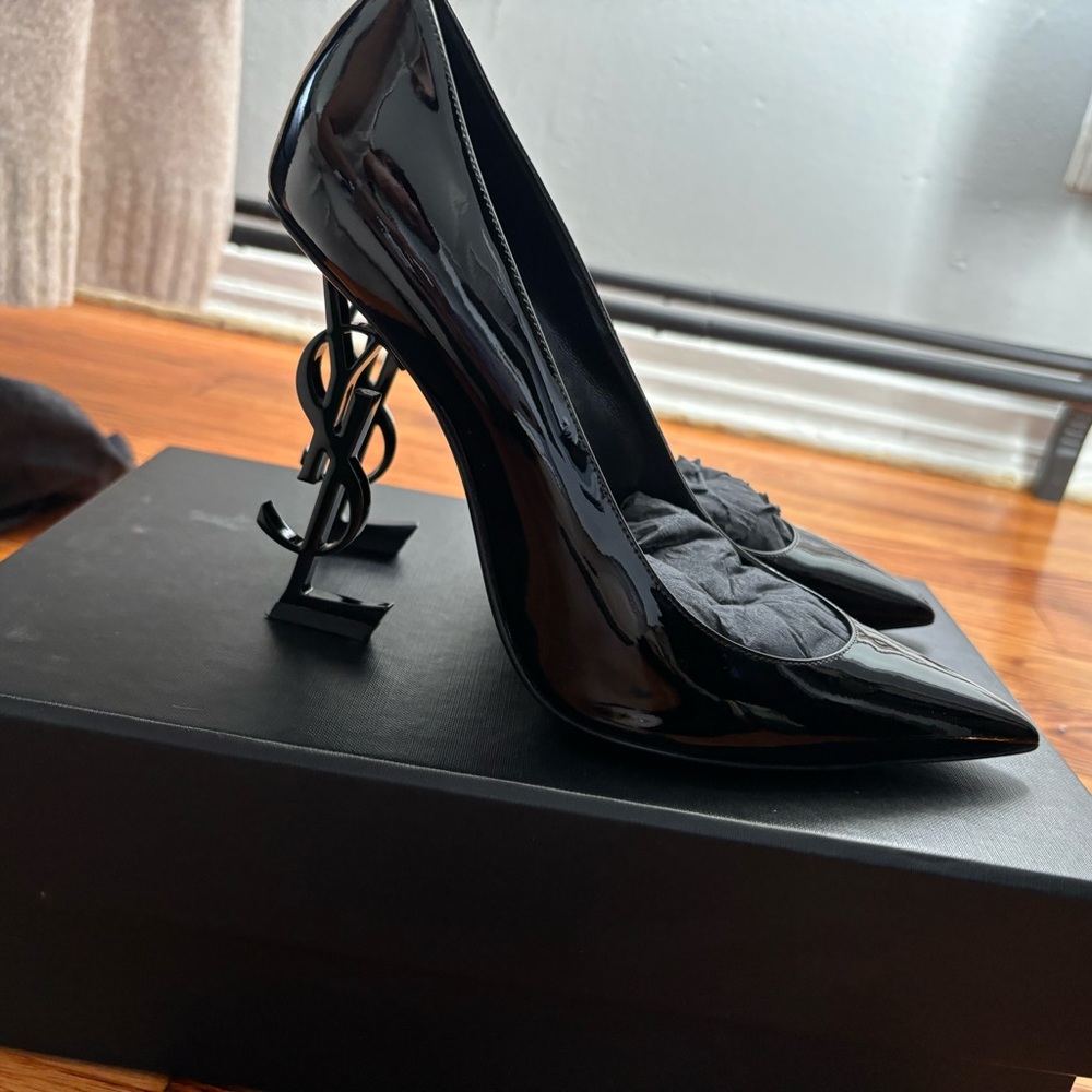 COPY - Yves Saint Laurent Heels